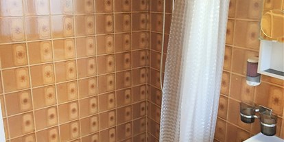 Monteurwohnung - Bettwäsche: Bettwäsche inklusive - Schweiz - Dusche Einzelzimmer und Doppelzimmer - Hotel Sonne Boardinghouse