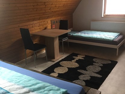 Monteurwohnung - Einzelbetten - Baden-Württemberg - Doppelzimmer - Nicole's Privatzimmer Vermietung