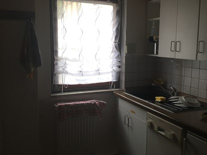 Monteurwohnung - Badezimmer: Gemeinschaftsbad - Küche - Nicole's Privatzimmer Vermietung