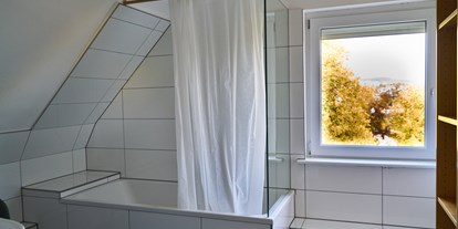 Monteurwohnung - Schwäbische Alb - Badezimmer - Weitblick