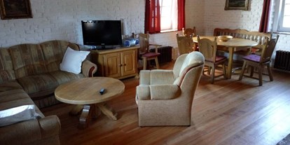 Monteurwohnung - Zimmertyp: Mehrbettzimmer - Tschechien - Wohnzimmer mit TV/SAT und WIFI - Stahlavy