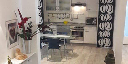 Monteurwohnung - Weinheim - Voll ausgestattete Küche - Ferienwohnung Casa Rossa 