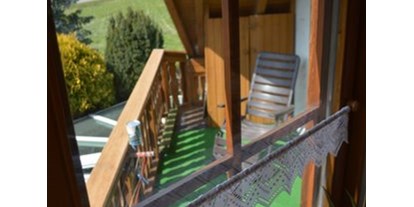 Monteurwohnung - Badezimmer: Gemeinschaftsbad - Region Schwaben - Balkon - Gästehaus-Rottal