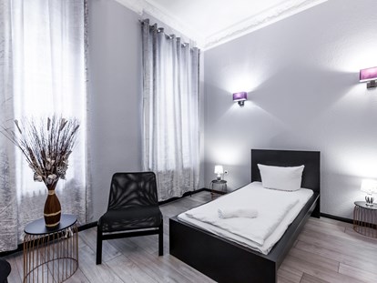 Monteurwohnung - Einzelbetten - La Corniche Apartments GmbH