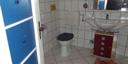 Monteurwohnung - Bettwäsche: Bettwäsche inklusive - Mannheim - WC - Gästehaus Müller