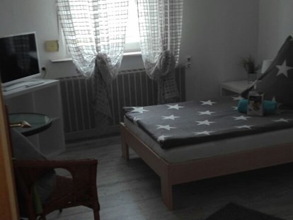 Monteurwohnung - Badezimmer: Gemeinschaftsbad - Einzel- Zimmer - Hostel Berger