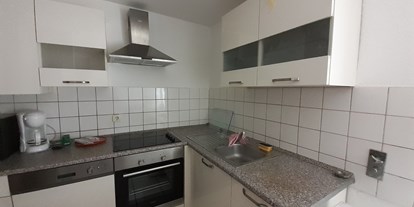 Monteurwohnung - Badezimmer: Gemeinschaftsbad - Stuttgart - Küche - Stuttgart-Mitte 4 Einzelzimmer mit zweitem Bett