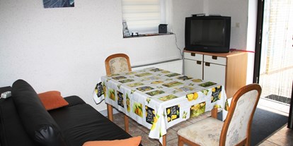 Monteurwohnung - Zimmertyp: Mehrbettzimmer - Niedersachsen - Wohnküche komplett - Pension Heerderhof