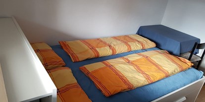 Monteurwohnung - Frühstück - Beispiel für Doppelbett - Schwaigern bei Heilbronn 2 Zimmer in Einfamilienhaus 