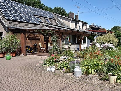 Monteurwohnung - Art der Unterkunft: Ferienwohnung - Niedersachsen - Terrasse  -  Pension am Pilgerweg 