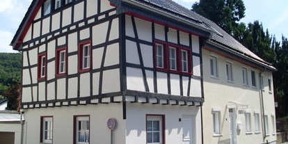 Monteurwohnung - Bettwäsche: Bettwäsche gegen Gebühr - Köln, Bonn, Eifel ... - Fachwerkhaus - Ferienhaus  Langenhecke 18