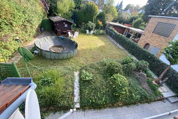 Monteurzimmer: Garten, HomeRent Unterkunft in Bad Vilbel - HomeRent in Bad Vilbel, Maintal, Schöneck, Niederdorfelden uvm. 