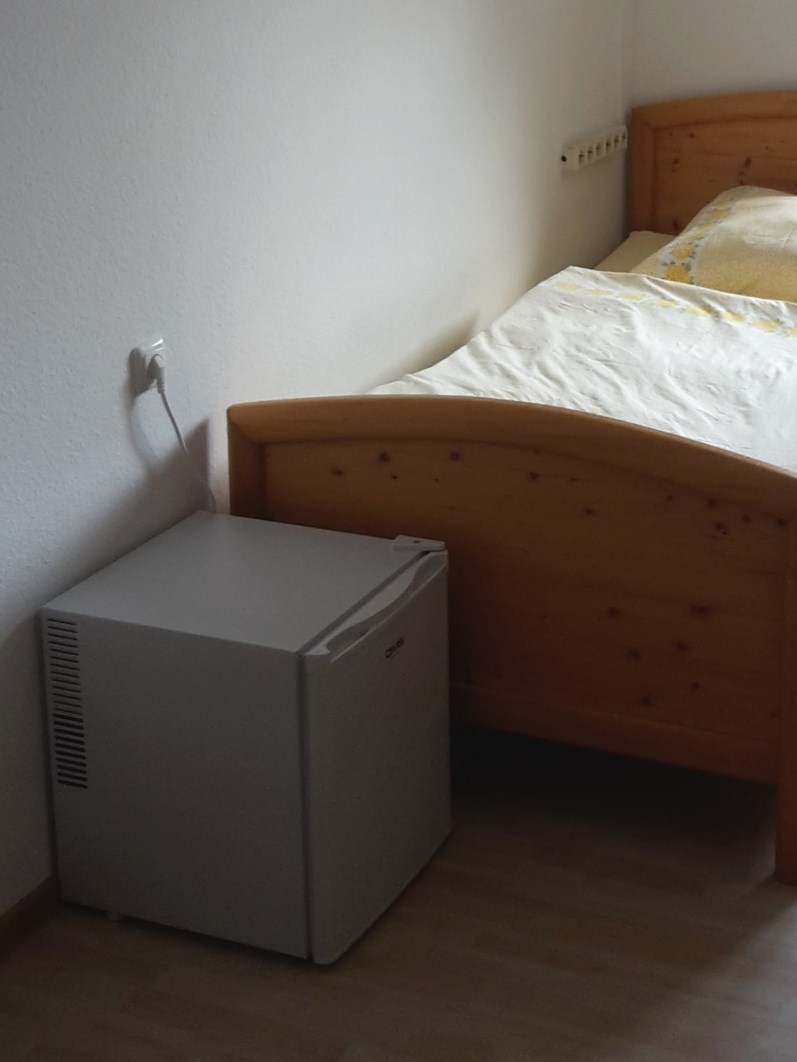 Mini-Kühlschrank der Monteurwohnung in Bernbeuren