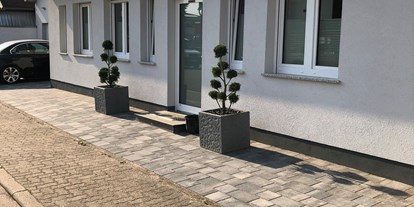 Monteurwohnung - Parkplatz: kostenlose Parkplätze in der Straße - Karlsruhe - Gästezimmer Rülzheim