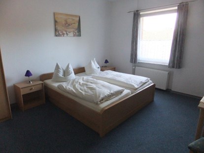 Monteurwohnung - Badezimmer: Gemeinschaftsbad - PLZ 26655 (Deutschland) - Köhncke´s Hotel KG