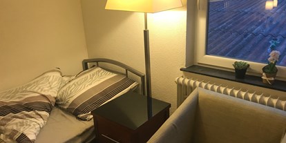 Monteurwohnung - Art der Unterkunft: Gästezimmer - Kornwestheim - Zimmer am Porscheplatz