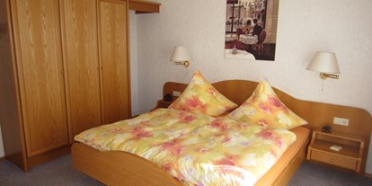 Monteurwohnung - Betzweiler-Wälde - Schlafzimmer 1 - Ferienwohnung H. Pfeifle