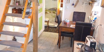 Monteurwohnung - Art der Unterkunft: Gästehaus - kleine Wohnung auf 2 Ebenen
unten mit WC und Esstisch - Reinhard Hemme