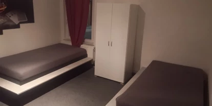 Monteurwohnung - Zimmertyp: Einzelzimmer - Wingst - Doppelzimmer mit Boxspringbetten. - "Zur Fähre"