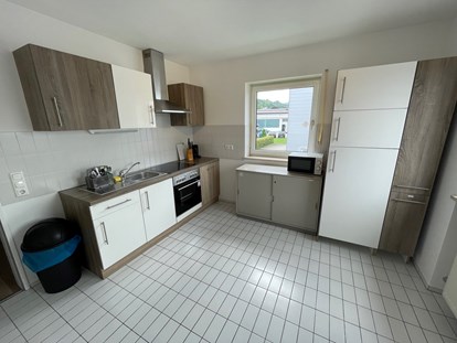 Monteurwohnung - Kühlschrank - Gotteszell - YES Apartments