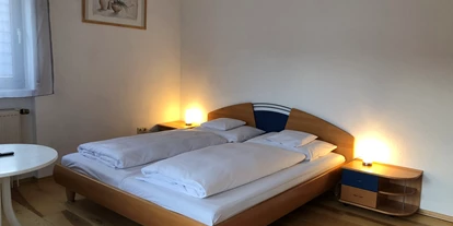 Monteurwohnung - Einzelbetten - Wörth am Main - Schlafzimmer 1 - Gästehaus Leidersbach bei Aschaffenburg