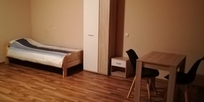 Monteurwohnung - Kühlschrank - Burgthann - Monteurezimmer/WG-Zimmer