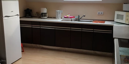 Monteurwohnung - Hund erlaubt - PLZ 63594 (Deutschland) - Große Küche 
Komplett ausgestattet mit Elektrogeräten und Geschirr  - Unterkunft Freigericht 