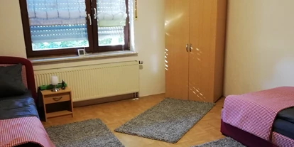 Monteurwohnung - TV - Hübingen - 1 Zweibettzimmer - Peng sion