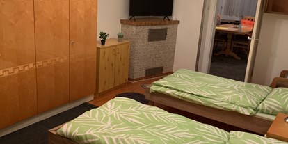 Monteurwohnung - Zimmertyp: Mehrbettzimmer - Firsching - Dreibettzimmer - SchoenwohnenLinz