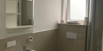 Monteurwohnung - Badezimmer: eigenes Bad - Schmölln - Monteurzimmer Lumpzig 