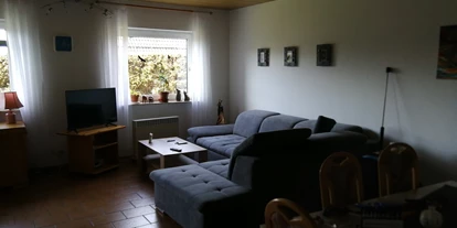 Monteurwohnung - Küche: eigene Küche - Nomborn - Wohnzimmer der Monteurunterkunft Runkel - Dietmar Stern