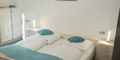 Monteurwohnung - Bettwäsche: keine Bettwäsche - Bad Peterstal-Griesbach - Doppelzimmer - Zimmervermietung Hoferer