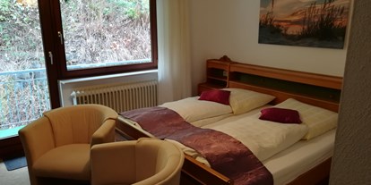 Monteurwohnung - Bettwäsche: keine Bettwäsche - Ortenberg (Ortenaukreis) - Doppelzimmer - Zimmervermietung Hoferer