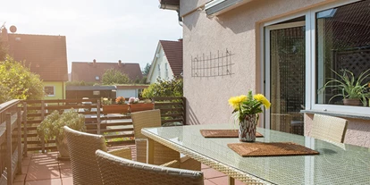 Monteurwohnung - Küche: eigene Küche - Ohorn - Terrasse Wohnung 2 - Aktiv-Ferien-Dresden