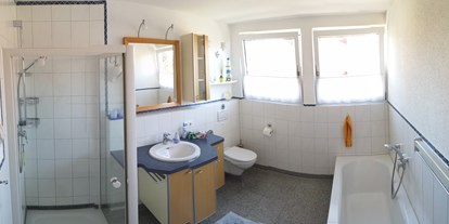 Monteurwohnung - Badezimmer: Gemeinschaftsbad - Schwenningen Tunningen - Fewo-Behr