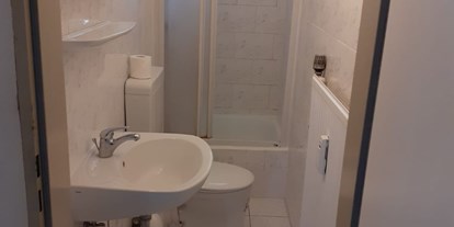 Monteurwohnung - Badezimmer: eigenes Bad - PLZ 27619 (Deutschland) - Badezimmer - Sleepspot