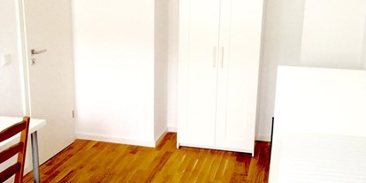 Monteurwohnung - Badezimmer: eigenes Bad - Neue Monteur-Wohnungen Frankfurt-Hanau-Oberursel
