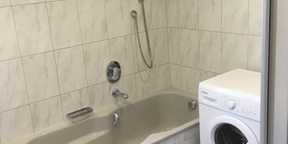 Monteurwohnung - Einzelbetten - Großwallstadt - Bad m. Waschmaschine  - Ferienwohnung Bayrisch Nizza 100qm