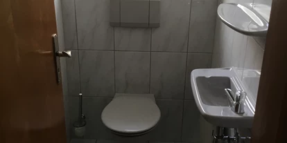 Monteurwohnung - Badezimmer: eigenes Bad - PLZ 64750 (Deutschland) - Toilette separat - Ferienwohnung Bayrisch Nizza 100qm