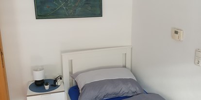 Monteurwohnung - Badezimmer: Gemeinschaftsbad - Oberösterreich - 3 Bettzimmer Whg 1 Weiteres Einzelbett - Monteurzimmer Hostel Akdemir