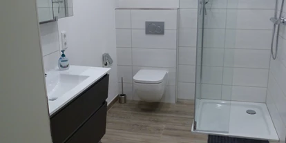 Monteurwohnung - Badezimmer: eigenes Bad - Fürth (Bergstraße) - Ferienwohnung / Monteurunterkunft SELNI bis 5 Personen