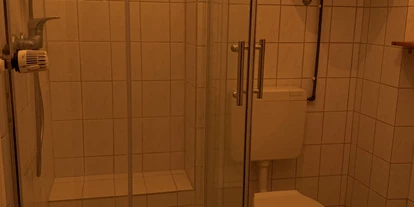 Monteurwohnung - Badezimmer: eigenes Bad - Delmenhorst Bungerhof - Bad - Appartement 2-3 Personen zentral