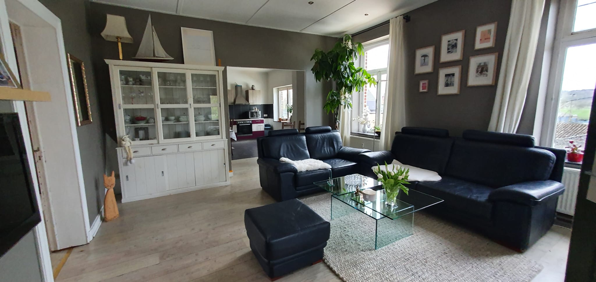 Monteurzimmer - Living room with an open connection to the kitchen - Sunrise Apartment