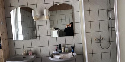 Monteurwohnung - Badezimmer: Gemeinschaftsbad - Thüringen - Badezimmer - Monteurwohnung