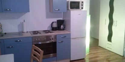 Monteurwohnung - Küche: eigene Küche - PLZ 09212 (Deutschland) - Küchenbereich - Karla Wohnung