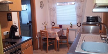 Monteurwohnung - Zimmertyp: Doppelzimmer - PLZ 25718 (Deutschland) - Vollständig ausgestattete Küche - "Haus am Mühlenweg"