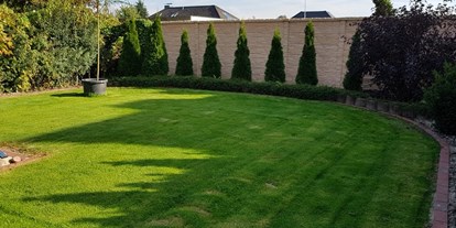 Monteurwohnung - Einzelbetten - PLZ 25718 (Deutschland) - großer Garten hinten - "Haus Steffi"