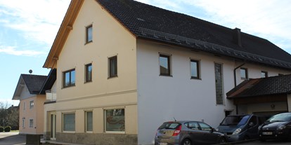 Monteurwohnung - Küche: Gemeinschaftsküche - Hof (Gilgenberg am Weilhart, Neukirchen an der Enknach) - Monteurshaus in Zeilarn/Gumperdorf