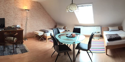 Monteurwohnung - Badezimmer: eigenes Bad - Gondelsheim - Zimmer 2 mit 2 Einzelbetten - Gästewohnung Ritter 