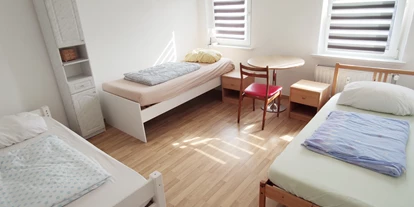 Monteurwohnung - Badezimmer: Gemeinschaftsbad - Döbris - Saubere Wohnung mit kompletter Ausstattung in Groitzsch